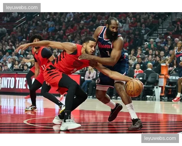 季后赛席位关键战前夕，鹈鹕与国王均加练了针对对方核心控卫的防守演练